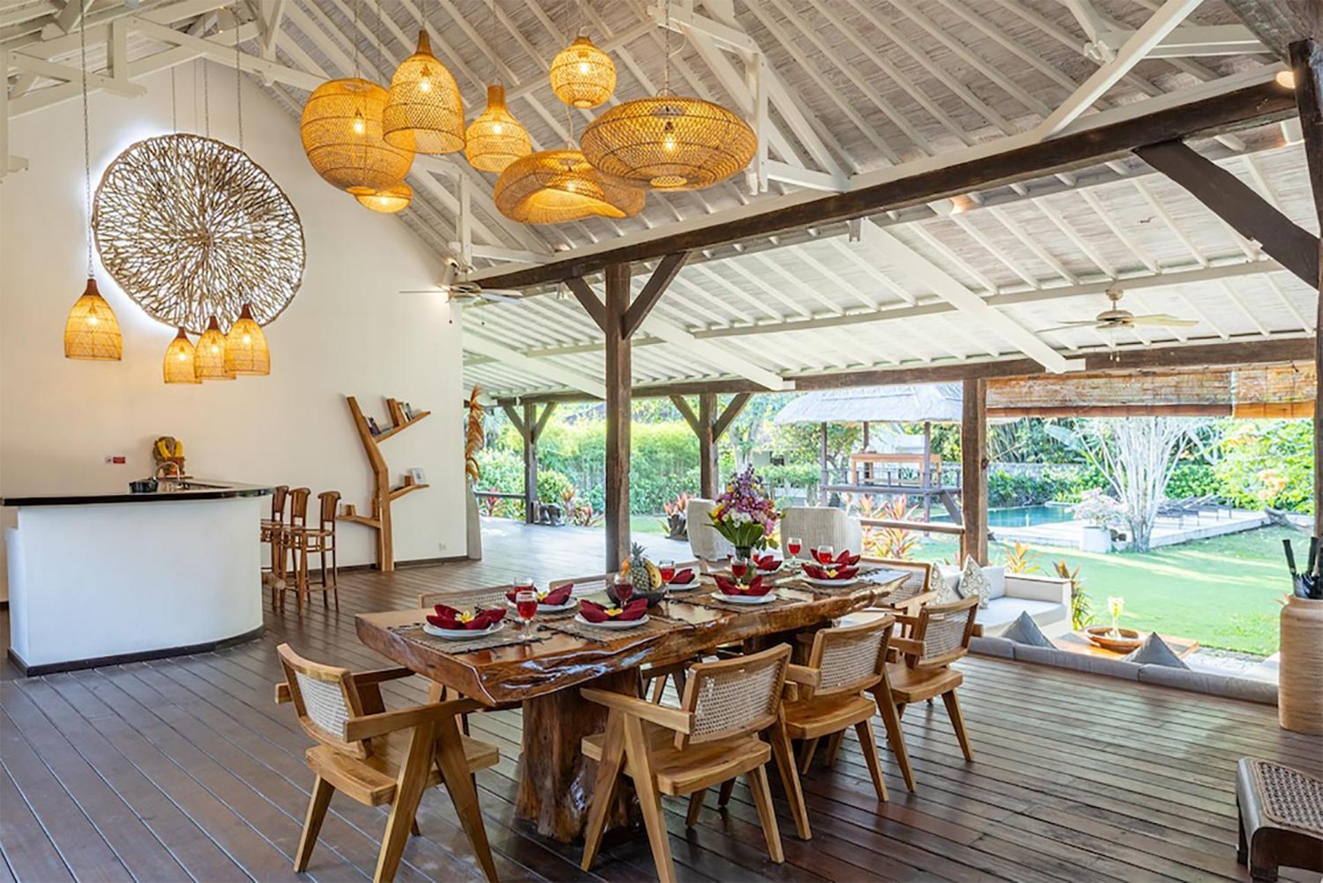4 Bedroom Villa - Kerobokan スミニャック エクステリア 写真