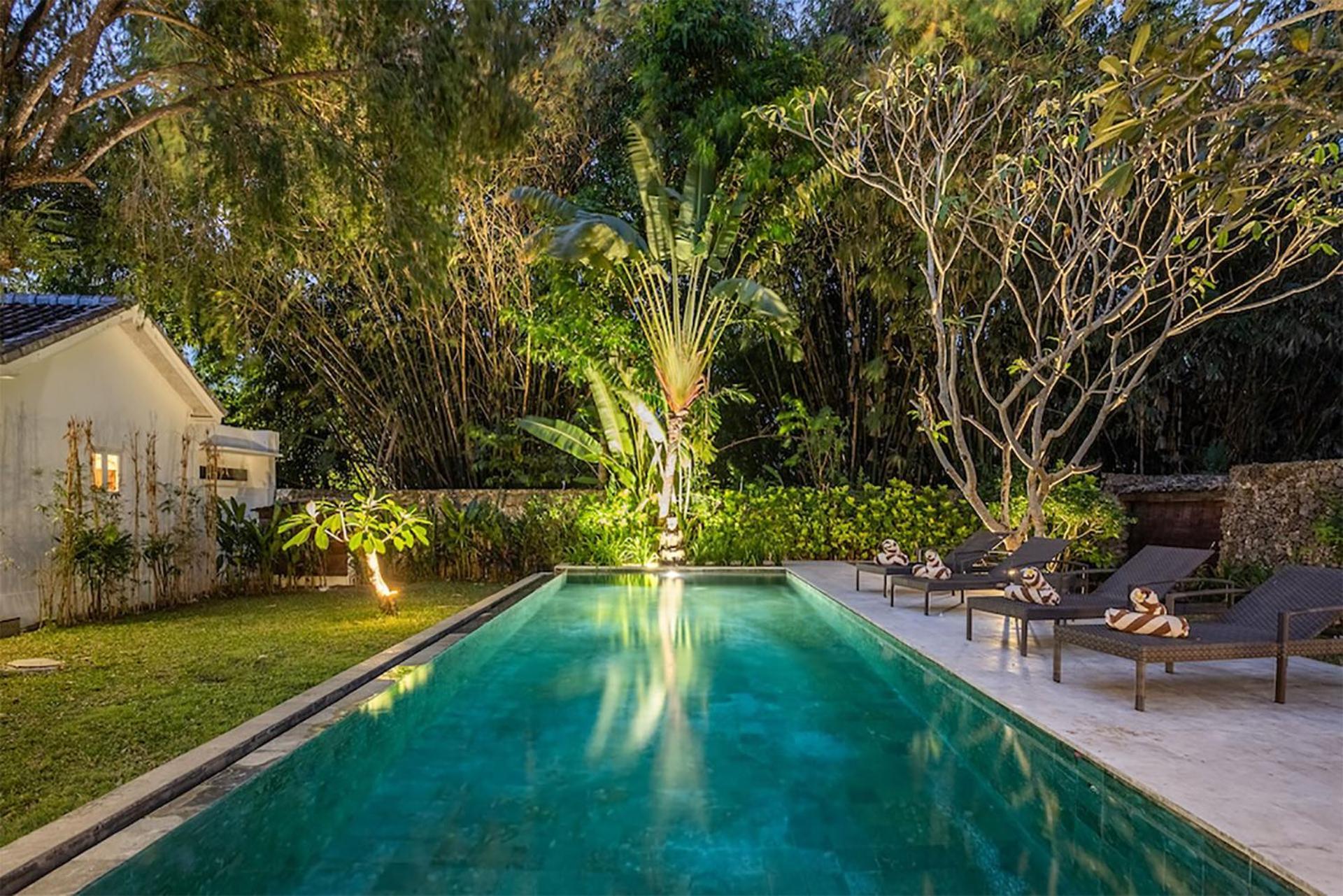 4 Bedroom Villa - Kerobokan スミニャック エクステリア 写真